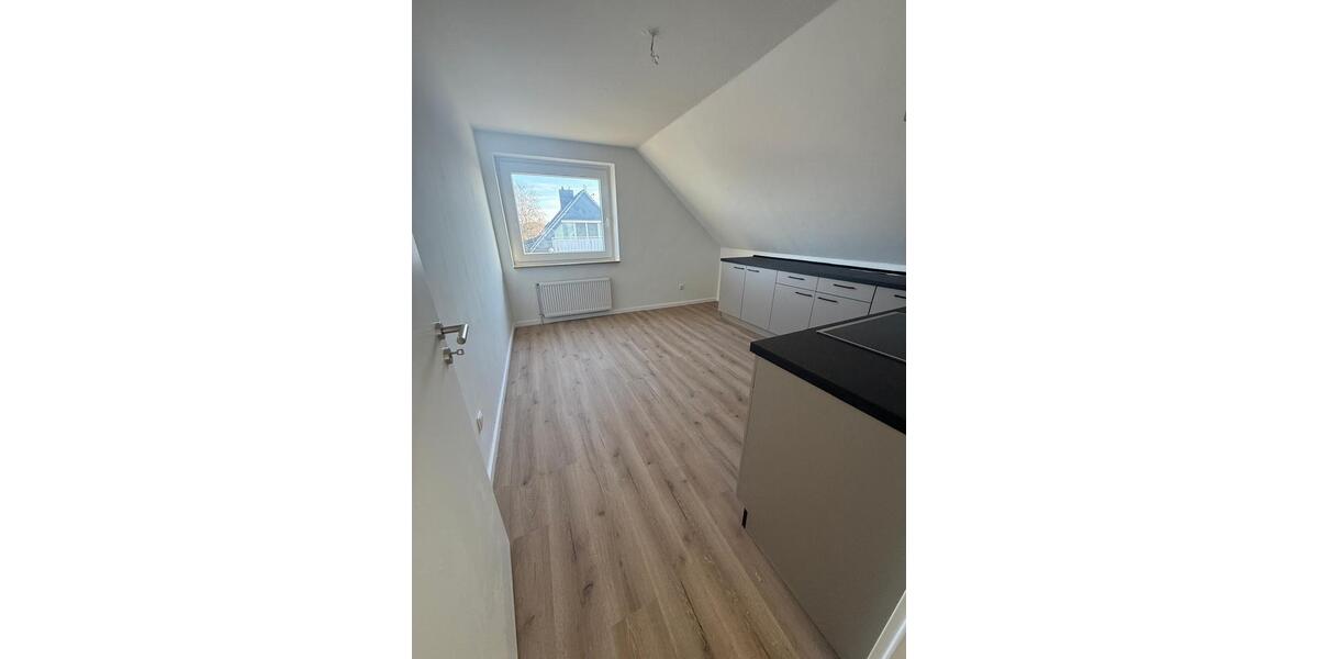 Etagenwohnung Bergen - 4 Zimmer, 100 m&sup2;, 950&euro; | Angebot:26445325
