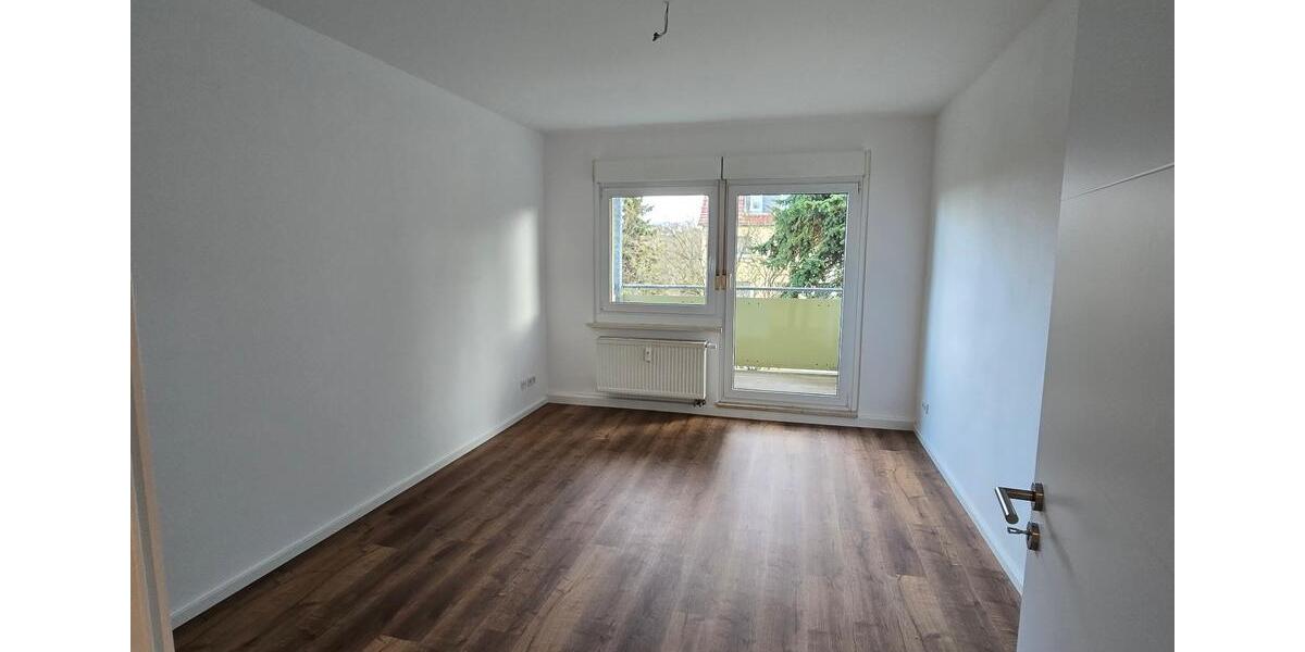 Etagenwohnung Mügeln - 4 Zimmer, 60 m&sup2;, 306&euro; | Angebot:26387338
