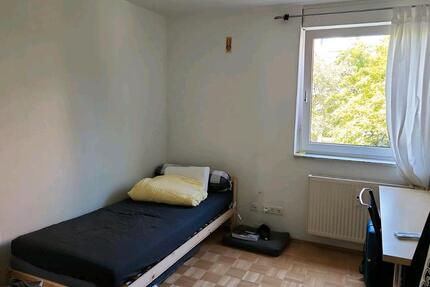 Wohnung München Schwabing-Freimann - 4 Zimmer, 95 m&sup2;, 850&euro; | Angebot:25516217