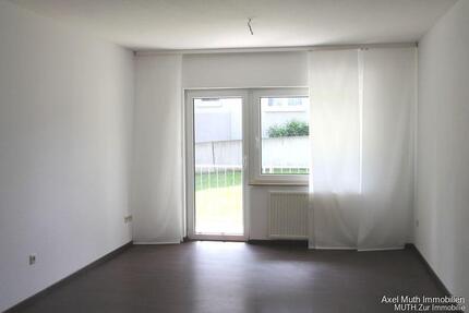 Wohnung Sulzfeld - 3 Zimmer, 71 m&sup2;, 800&euro; | Angebot:26563494