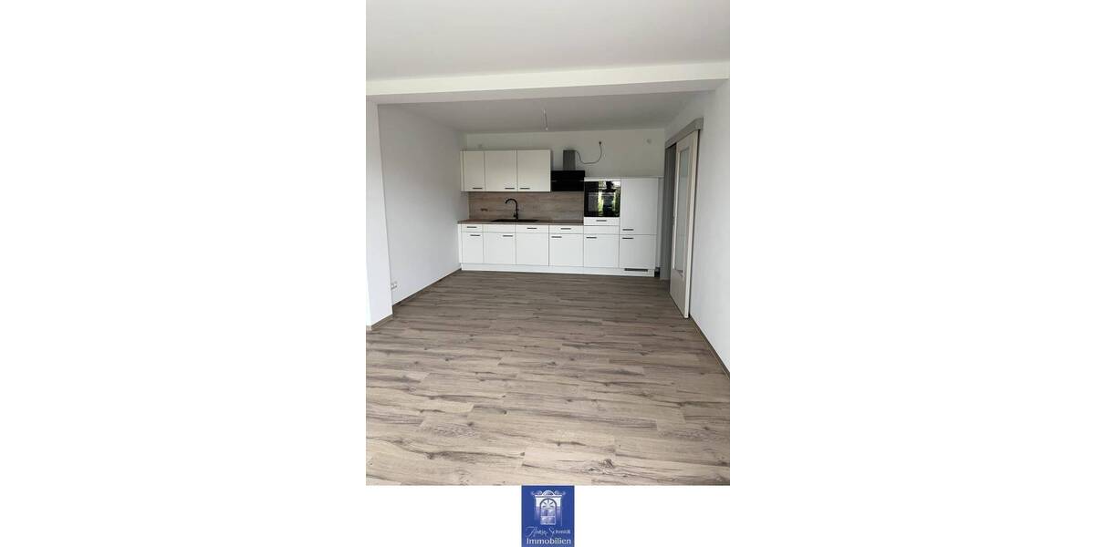 Etagenwohnung Arnsdorf - 2 Zimmer, 72 m&sup2;, 730&euro; | Angebot:25709062