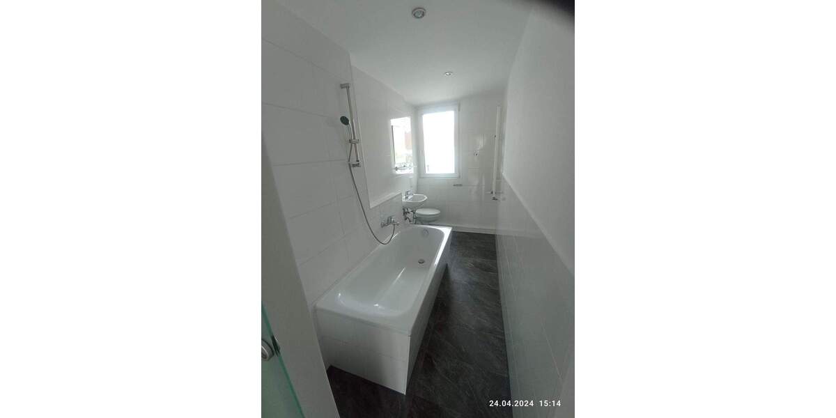 Etagenwohnung Bitterfeld-Wolfen Wolfen - 4 Zimmer, 70 m&sup2;, 490&euro; | Angebot:25050595