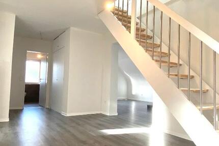 Wohnung Troisdorf Altenrath - 4 Zimmer, 128 m&sup2;, 1.700&euro; | Angebot:26048073