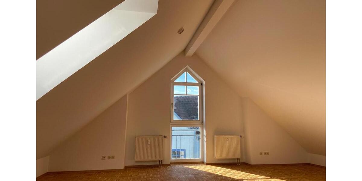 Maisonettenwohnung Thalmassing - 4 Zimmer, 97 m&sup2;, 1.220&euro; | Angebot:25382351