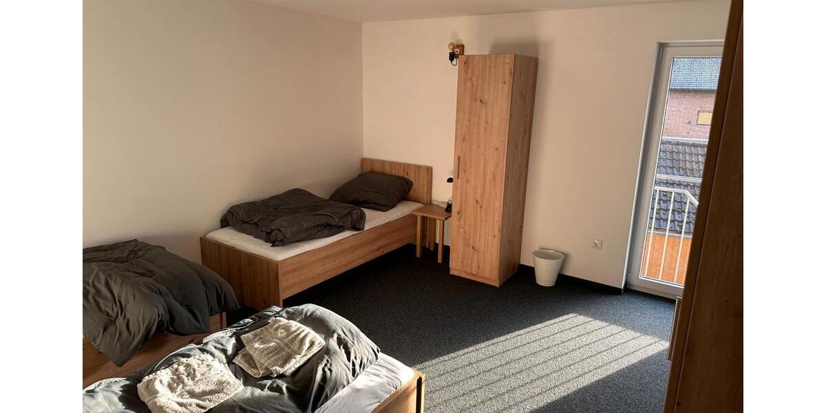 Wohnen auf Zeit Tann - 8 Zimmer, 200 m&sup2;, 18&euro; | Angebot:26024563