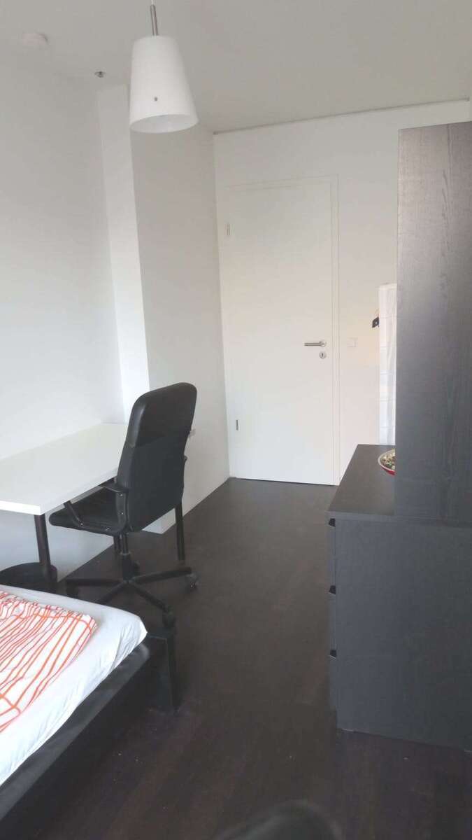 WG-Zimmer in Berlin 715 € 10 m² zimmer