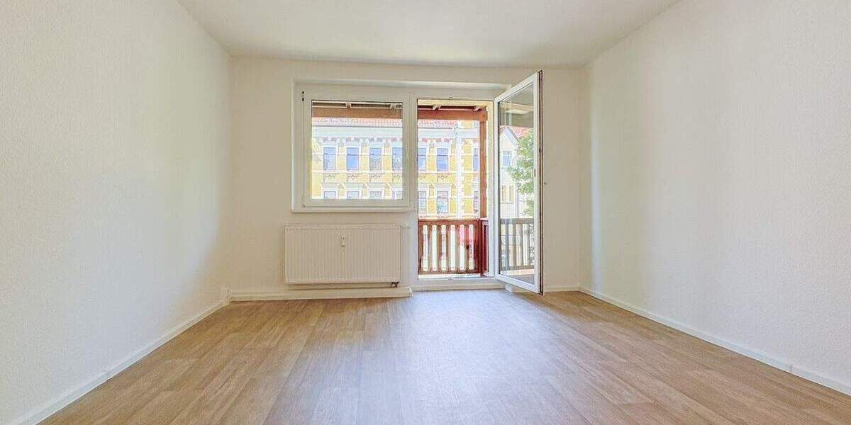 Etagenwohnung Glauchau - 4 Zimmer, 71 m&sup2;, 399&euro; | Angebot:23402235