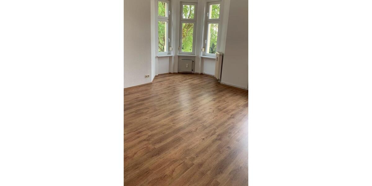 3,5 - Zimmer-Altbauwohnung, 105m², Erdgeschoss, Einbauküche 3.5 zimmer