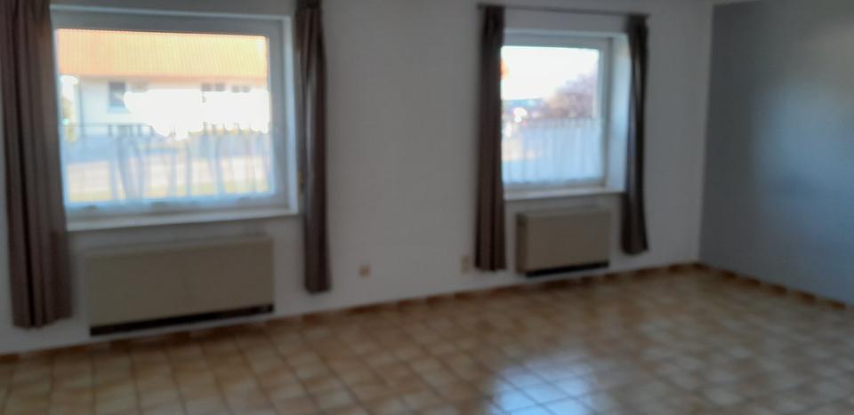Erdgeschoßwohnung Niederstetten - 1 Zimmer, 43 m&sup2;, 300&euro; | Angebot:25498344
