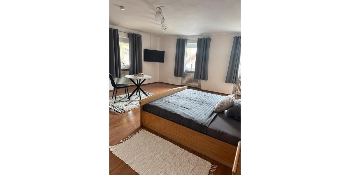 Wohnen auf Zeit Wegscheid - 4 Zimmer, 140 m&sup2;, 94&euro; | Angebot:25468438
