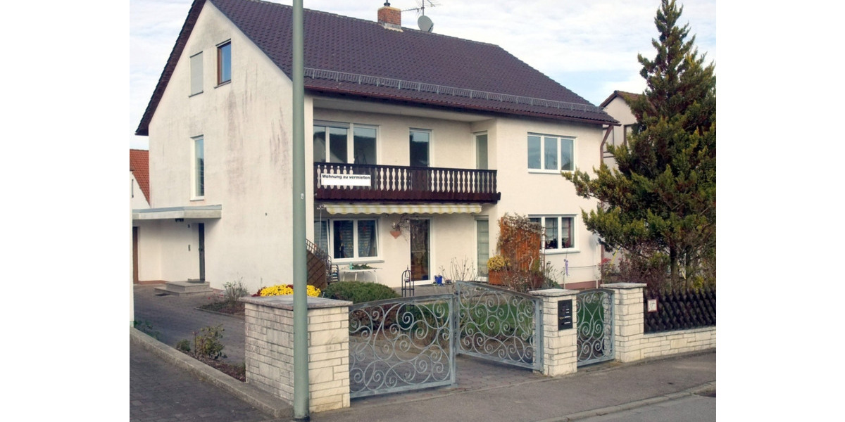 Großzügige 4-Zimmer-Wohnung mit Balkon Garten, Diedorf OT Biburg zimmer