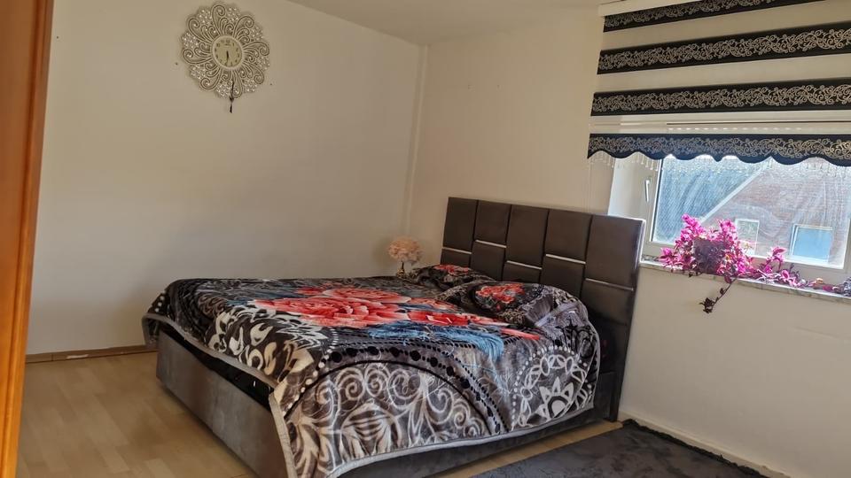 Maisonettenwohnung Duisburg Hochheide - 4 Zimmer, 131 m&sup2;, 1.500&euro; | Angebot:26097308