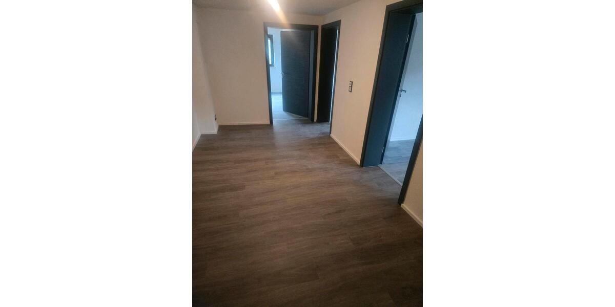Erdgeschoßwohnung Zell am Harmersbach - 3 Zimmer, 110 m&sup2;, 950&euro; | Angebot:26588282