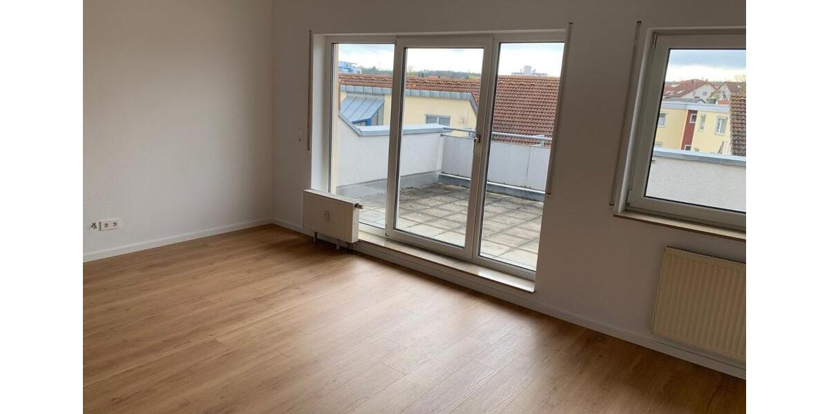 Dachgeschoßwohnung Vaihingen an der Enz - 2 Zimmer, 73 m&sup2;, 990&euro; | Angebot:24801961