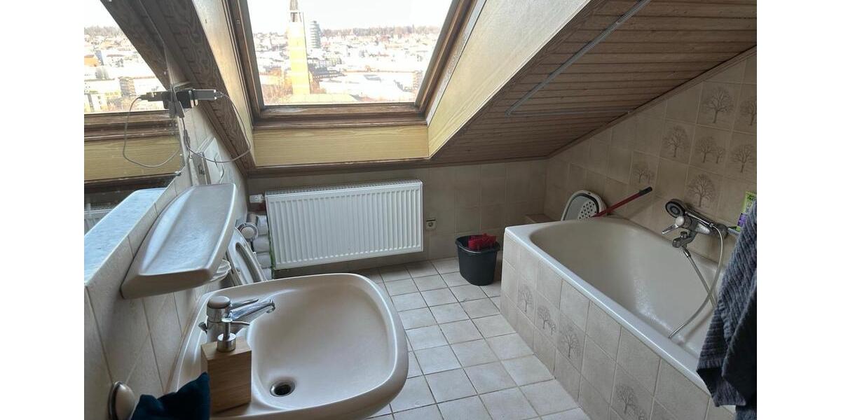 Dachgeschoßwohnung Pforzheim - 2 Zimmer, 52 m&sup2;, 630&euro; | Angebot:25943007