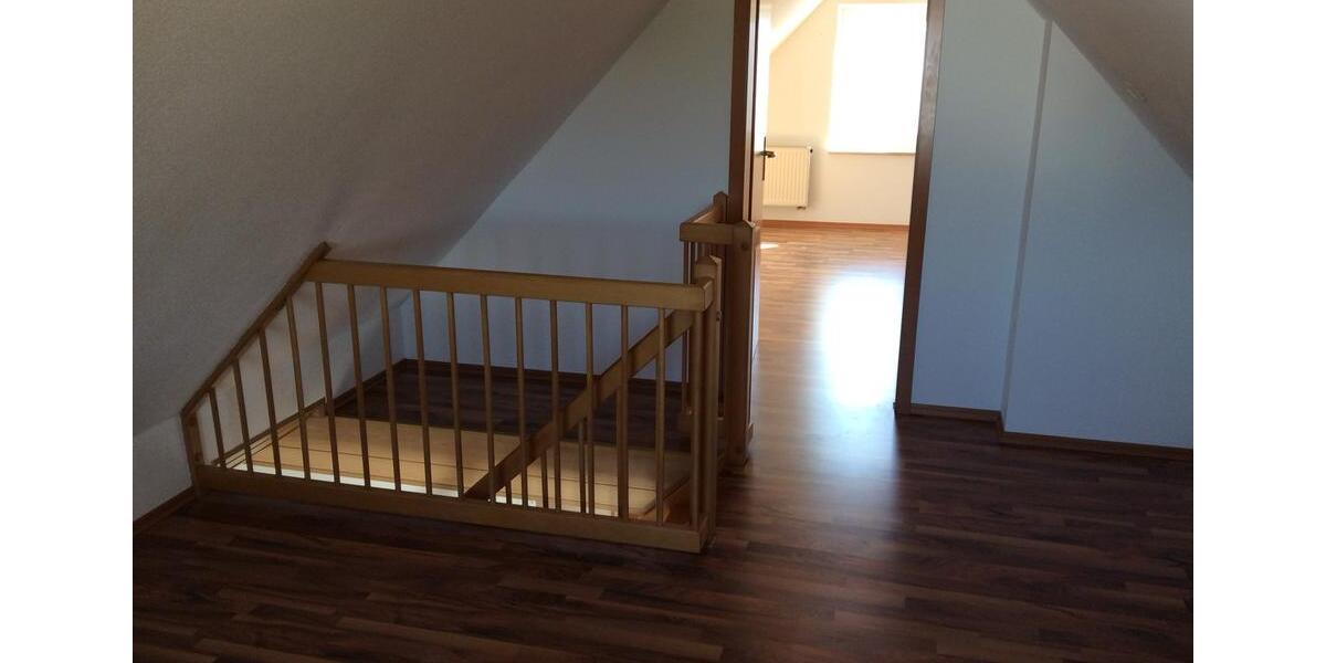 Dachgeschoßwohnung Nördlingen - 3 Zimmer, 90 m&sup2;, 750&euro; | Angebot:26234769