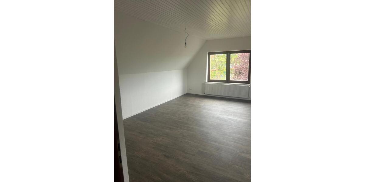 Doppelhaushälfte Liebenburg - 6 Zimmer, 170 m&sup2;, 980&euro; | Angebot:25452564