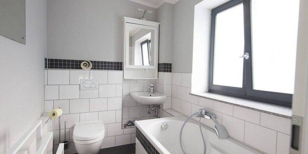 Einfamilienhaus Hamburg Niendorf - 6 Zimmer, 210 m&sup2;, 4.200&euro; | Angebot:26616913