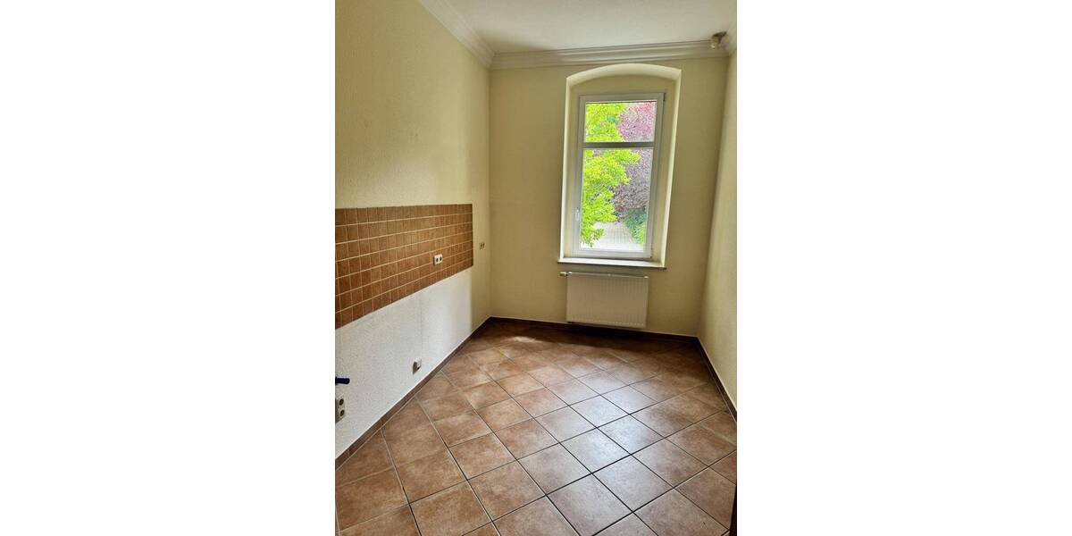 Gewerbeobjekt Oschatz - 9 Zimmer, 232 m&sup2;, 2.000&euro; | Angebot:25666800