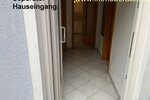 2-Zimmer-Souterrain-Whg WFL ca. 45 m² Küchenzeile integriert eigener Hauseingang Terrasse u. Gartenanteil Videobegehung! - Etagenwohnung Neunburg vorm Wald | Angebot:24299329