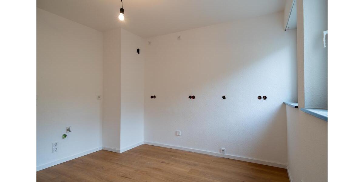 Moderne 2,5 ZKB Wohnung nach Kernsanierung zum Erstbezug 2.5 zimmer