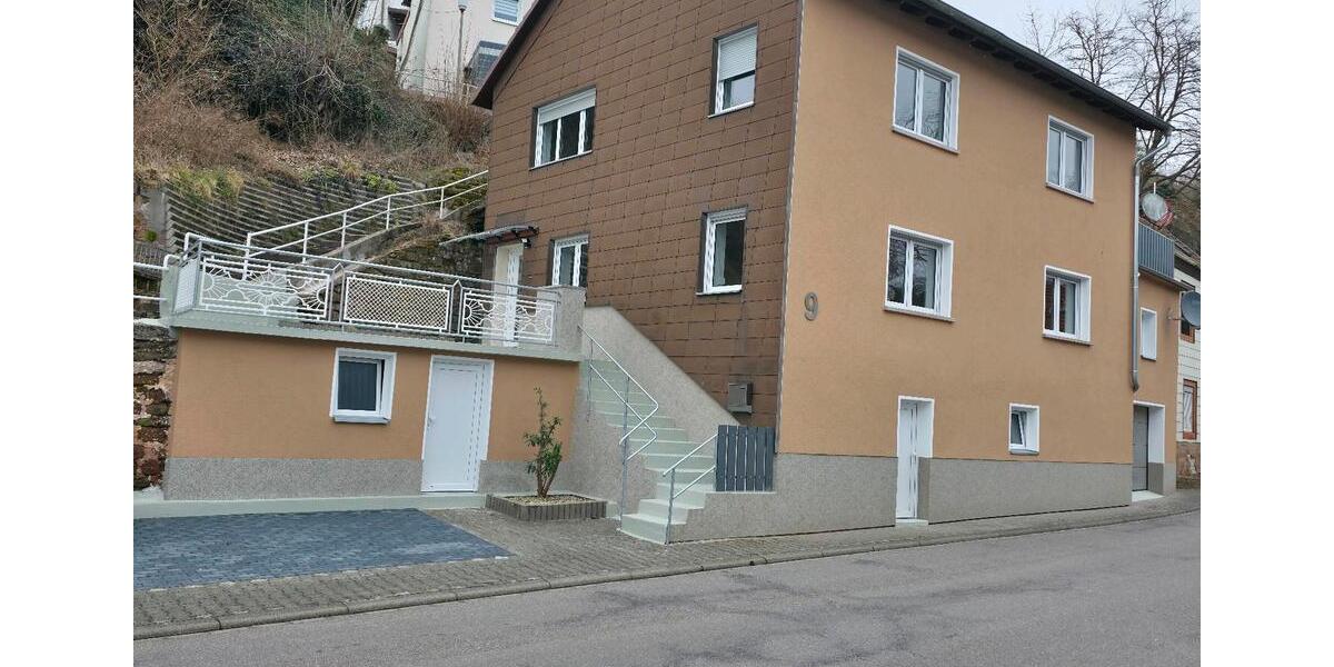 Einfamilienhaus Zweibrücken - 4.5 Zimmer, 150 m&sup2;, 1.300&euro; | Angebot:25639532