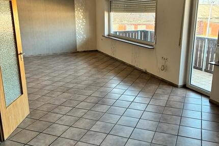 Wohnung Bebra - 2 Zimmer, 89 m&sup2;, 650&euro; | Angebot:25932476