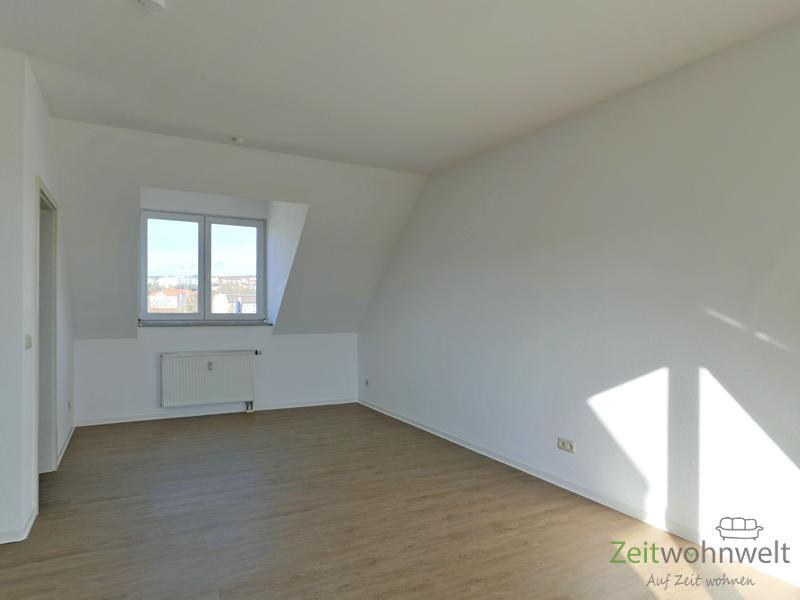 (12536_74) MGN: sonnige Dachwohnung mit 2 Balkons in der Heimstraße, Hausmeisterdienste inklusive, EBK mgl. 3 zimmer
