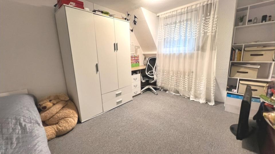 Dachgeschoßwohnung Waldshut-Tiengen Tiengen - 3 Zimmer, 75 m&sup2;, 820&euro; | Angebot:24859380