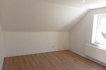 Dachgeschoßwohnung Schiffweiler - 1 Zimmer, 40 m&sup2;, 475&euro; | Angebot:26407580