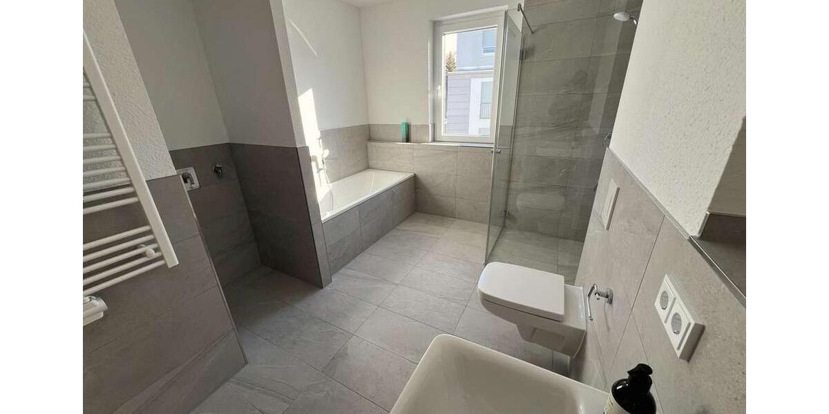 Etagenwohnung Zossen - 3 Zimmer, 90 m&sup2;, 1.265&euro; | Angebot:26568335