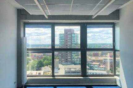 Panoramabüro im Harburger Silo - Stil, Service & Skylineblick - All-in-Miete zimmer