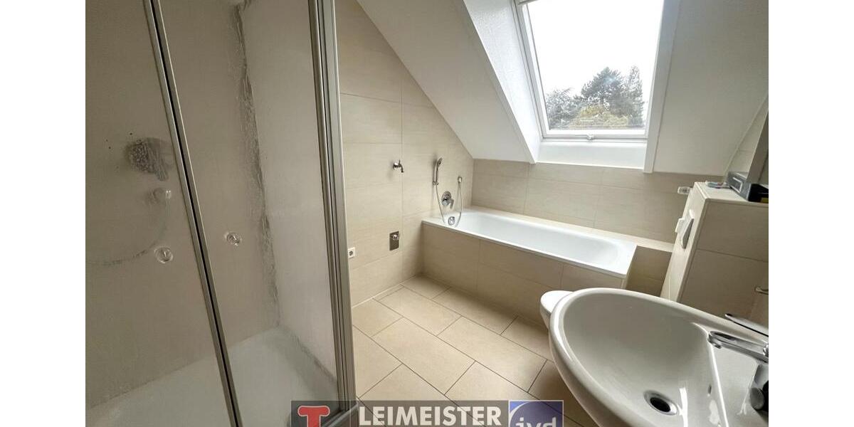 Ruhige teilrenovierte 3-Zi.-Wohnung mit SONNIGEM BALKON & BLICK INS GRÜNE 3 zimmer