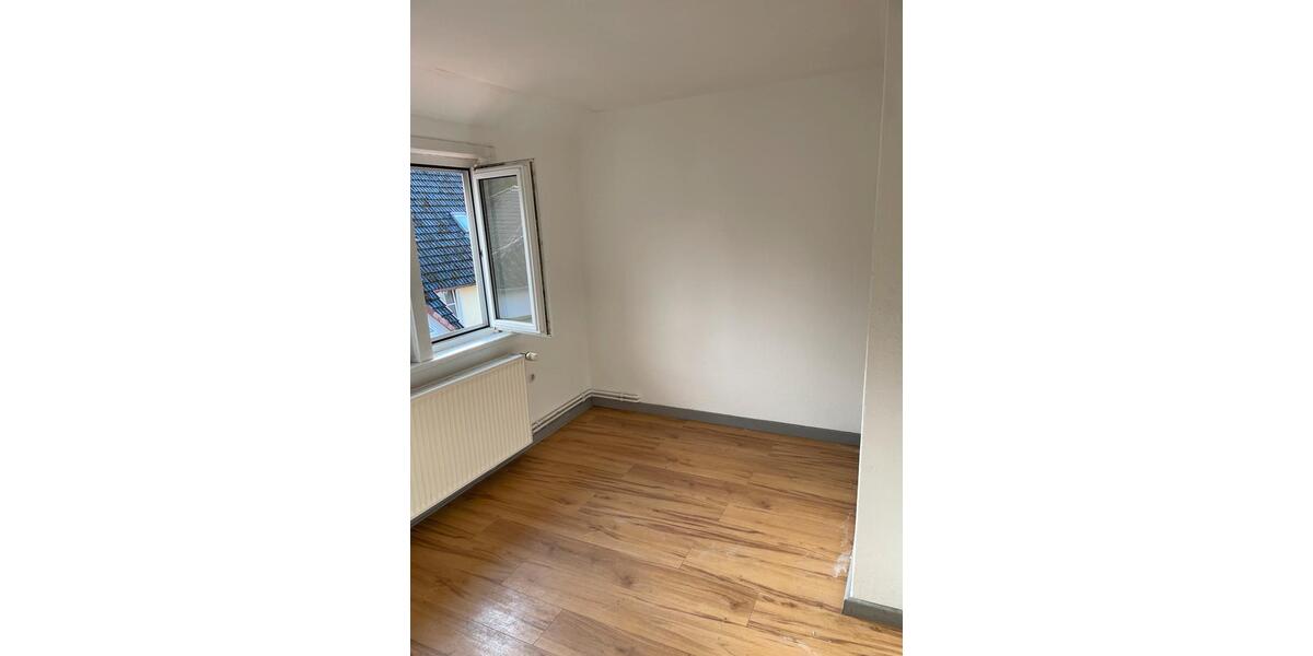 Dachgeschoßwohnung Bad Gandersheim - 3 Zimmer, 60 m&sup2;, 360&euro; | Angebot:25655120