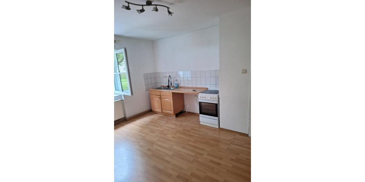 Erdgeschoßwohnung Bad Lauchstädt - 2 Zimmer, 48 m&sup2;, 350&euro; | Angebot:26470896