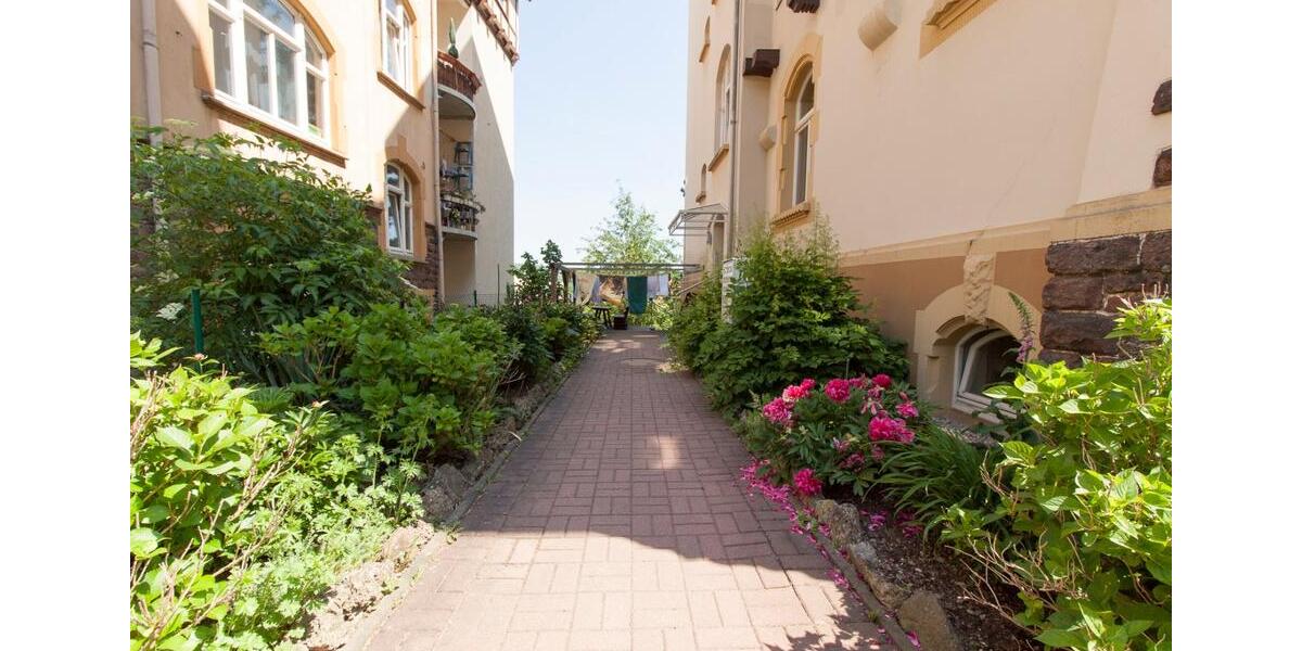 Dachgeschoßwohnung Eisenach - 2 Zimmer, 106 m&sup2;, 800&euro; | Angebot:24804667