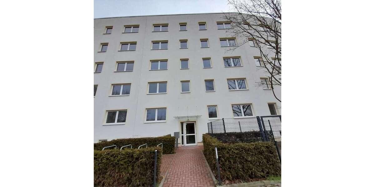 Etagenwohnung Halle Neustadt - 7 Zimmer, 154 m&sup2;, 1.309&euro; | Angebot:25591172