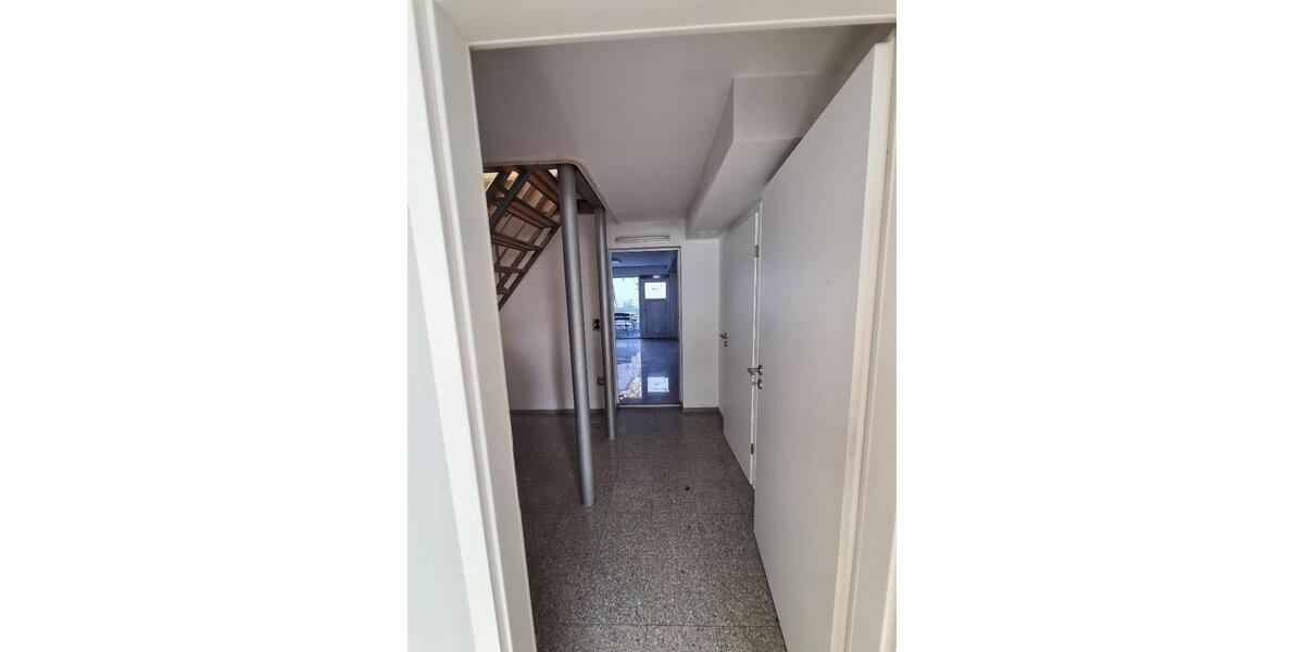 Maisonettenwohnung Wuppertal Arrenberg - 6 Zimmer, 142 m&sup2;, 1.300&euro; | Angebot:26705675