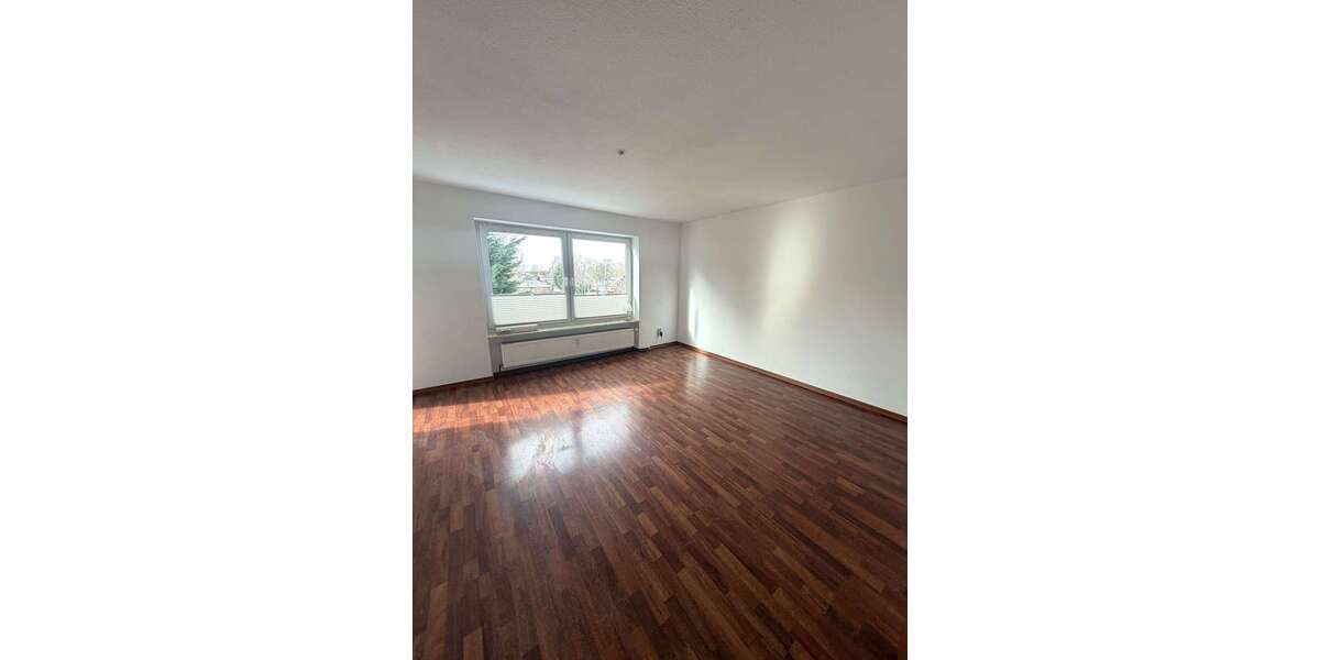Etagenwohnung Oldenburg - 3 Zimmer, 74 m&sup2;, 599&euro; | Angebot:25984853