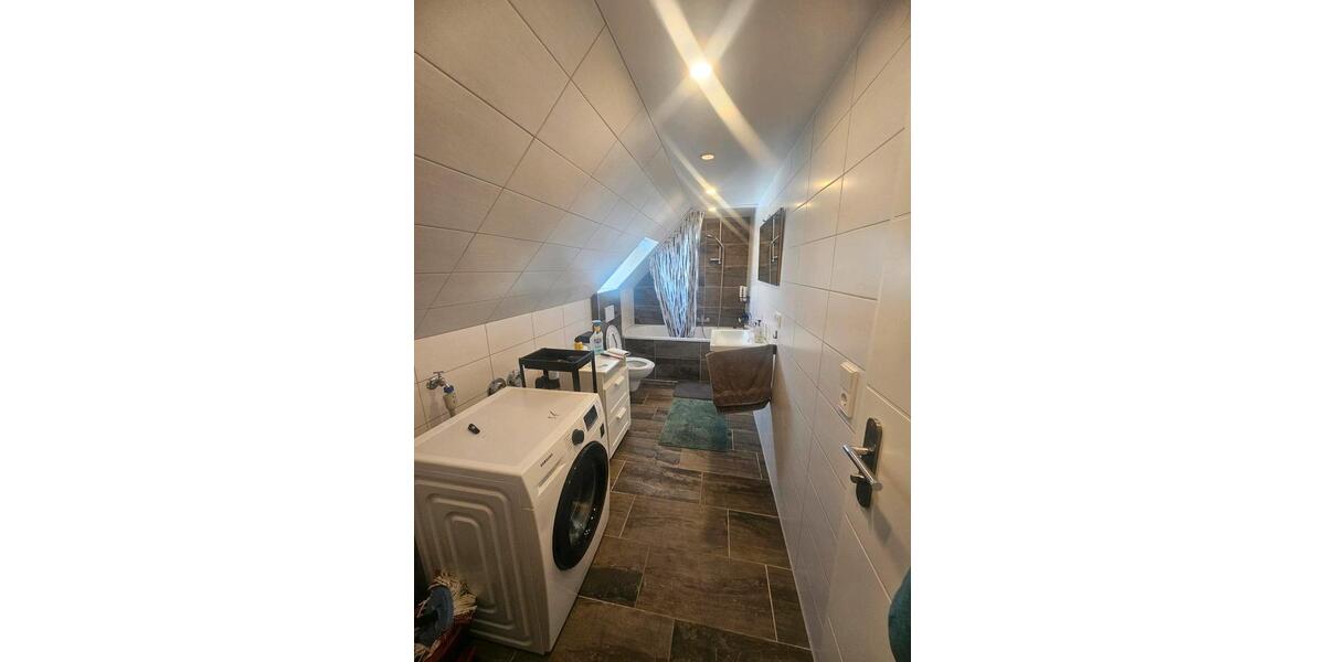 Dachgeschoßwohnung Gundelfingen an der Donau - 3 Zimmer, 90 m&sup2;, 950&euro; | Angebot:26698867