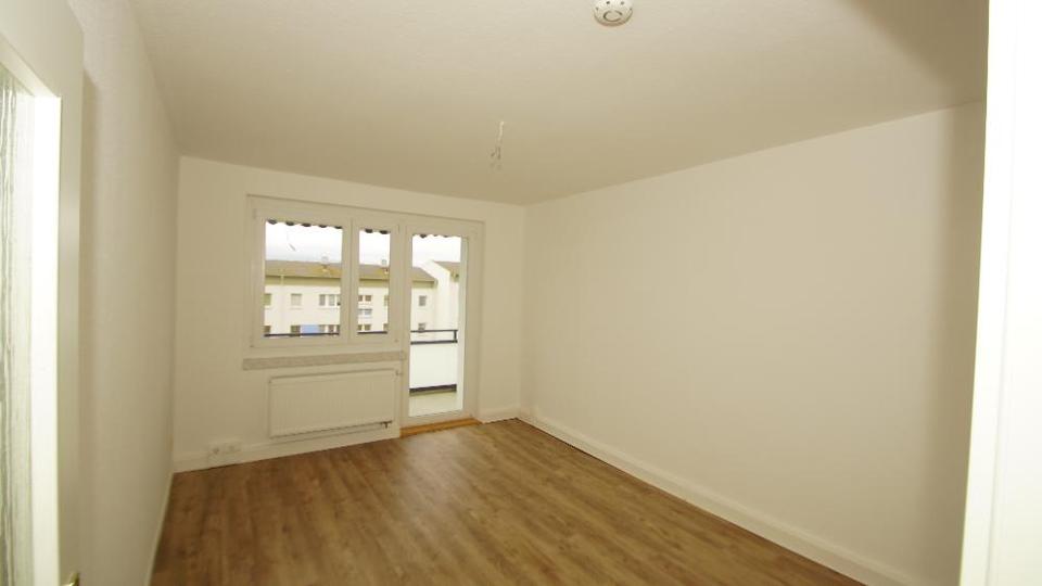 Etagenwohnung Dippoldiswalde - 3 Zimmer, 59 m&sup2;, 305&euro; | Angebot:21569600