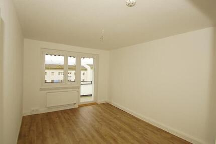 Wohnung Dippoldiswalde - 3 Zimmer, 59 m&sup2;, 305&euro; | Angebot:21569600