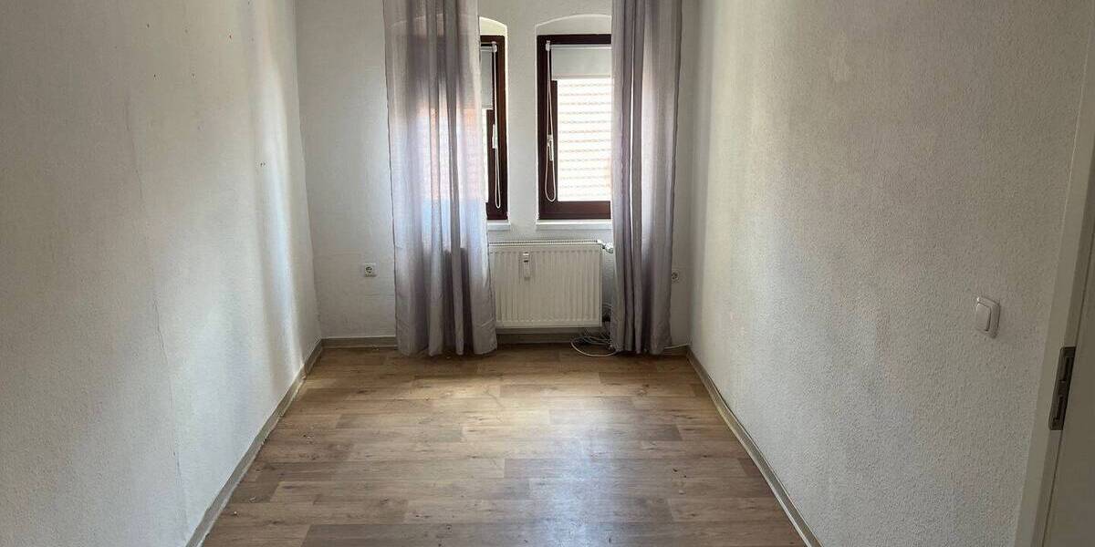Etagenwohnung Cottbus Mitte - 2 Zimmer, 83 m&sup2;, 581&euro; | Angebot:22100864