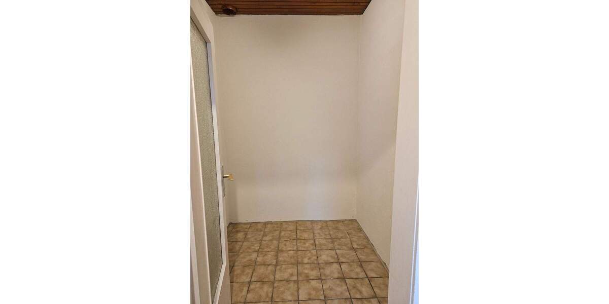 Etagenwohnung Nortorf - 2 Zimmer, 90 m&sup2;, 695&euro; | Angebot:25663956