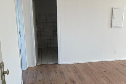 Wohnung Apolda - 2 Zimmer, 75 m&sup2;, 550&euro; | Angebot:26056386