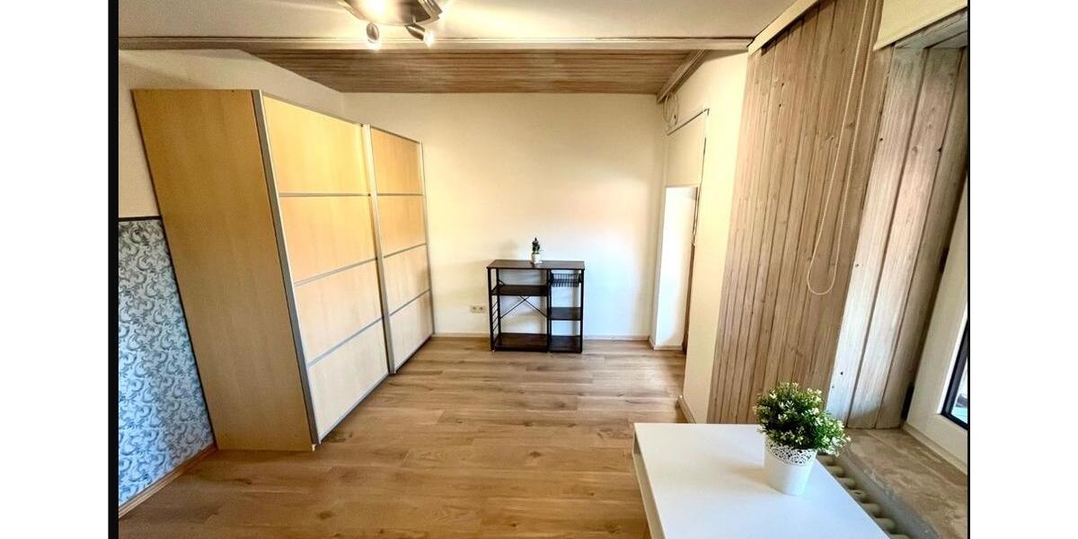 ✨ schönes WG Zimmer 16 qm - 1. OG mit Balkon ✨ 1 zimmer