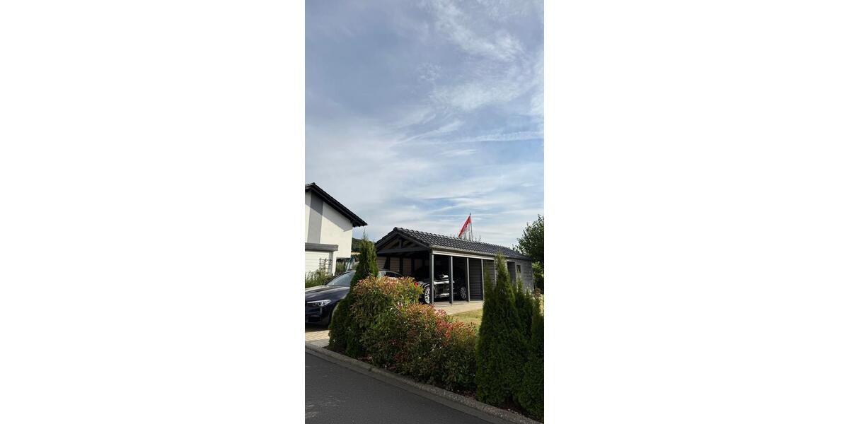 Teilmöbliert: Repräsentatives EFH in Habichtswald mit EBK, Sauna und Kamin 4 zimmer