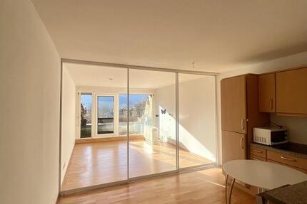 Stilvolle 1-Zimmer-Wohnung mit Balkon, Aufzug & Stellplatz 1 zimmer