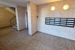 Helles 2-Zimmer-Apartment + Loggia, renoviert, offener Kochbereich, Wannenbad, neuer Boden, Aufzug