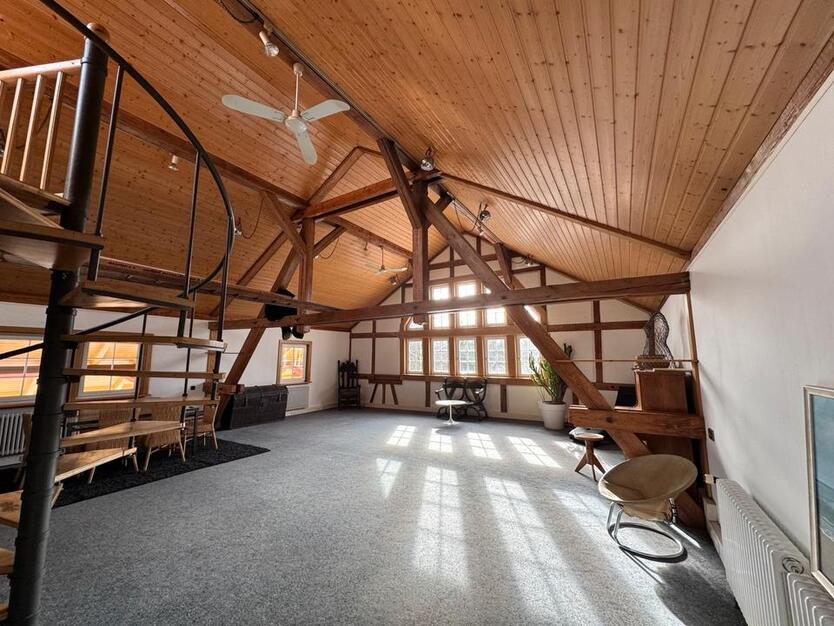 Außergewöhnlich charmantes Loft auf zwei Ebenen